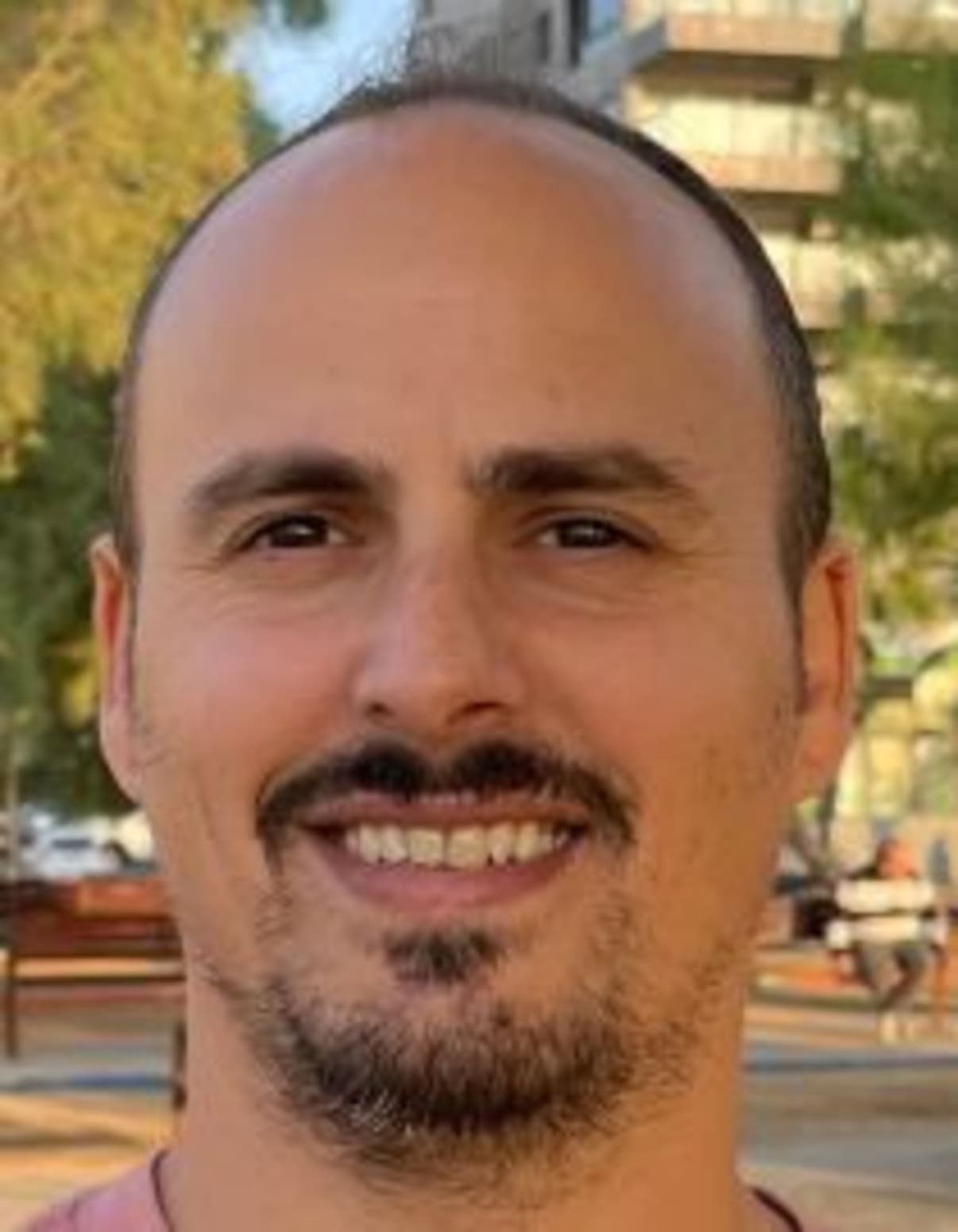 תמונת פורטרט של בעל המקצוע תמונת פורטרט של בעל המקצוע