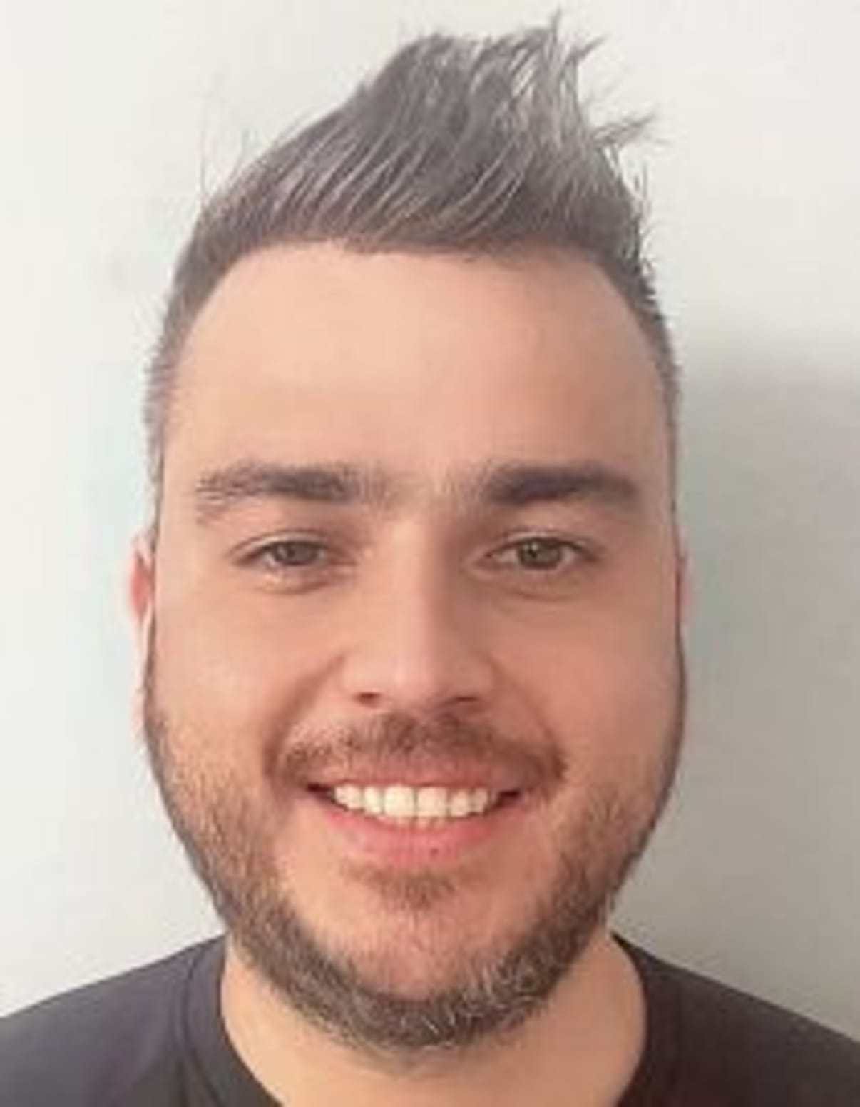 תמונת פורטרט של בעל המקצוע