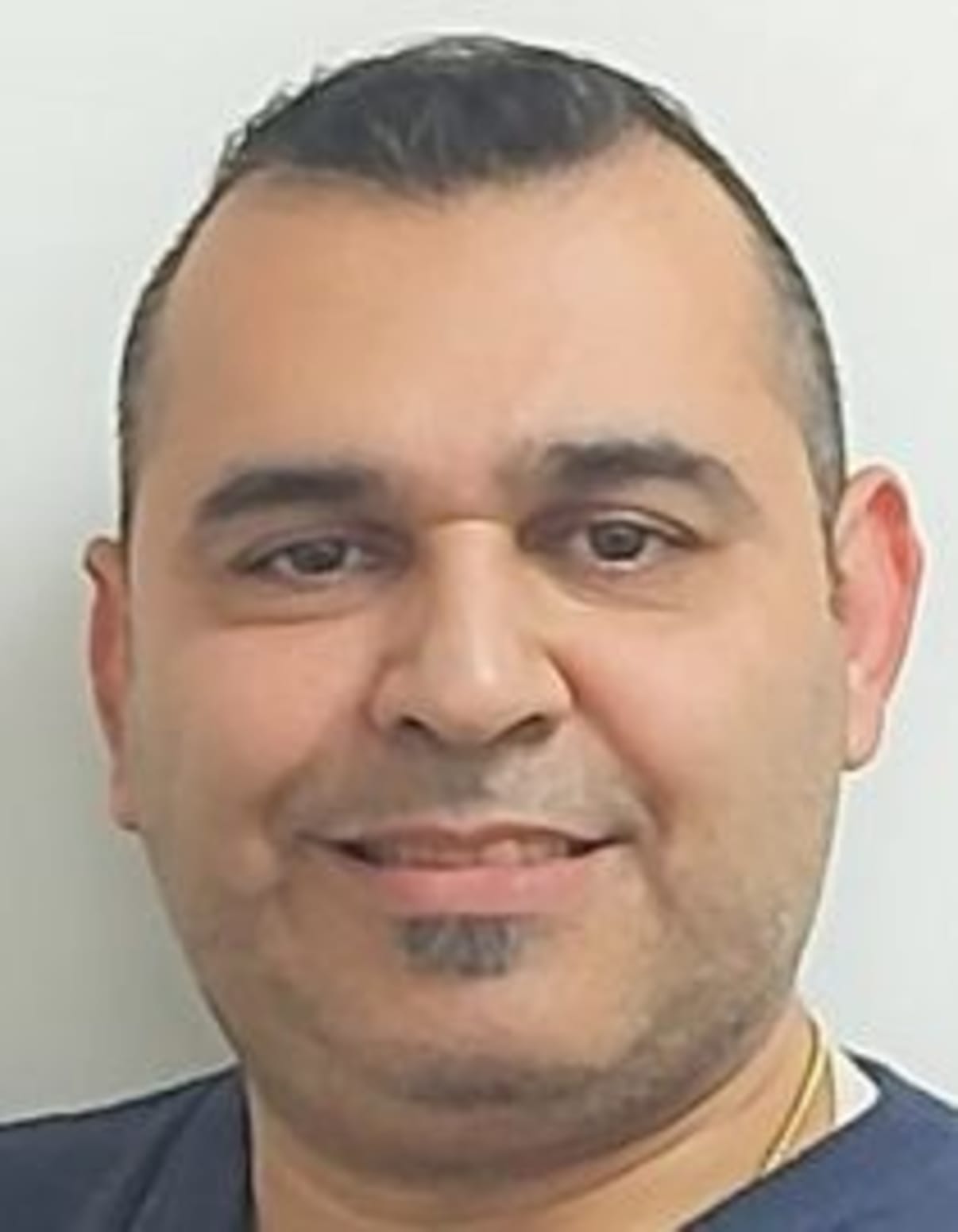 תמונת פורטרט של בעל המקצוע