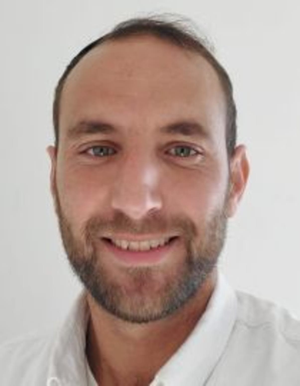 תמונת פורטרט של בעל המקצוע תמונת פורטרט של בעל המקצוע