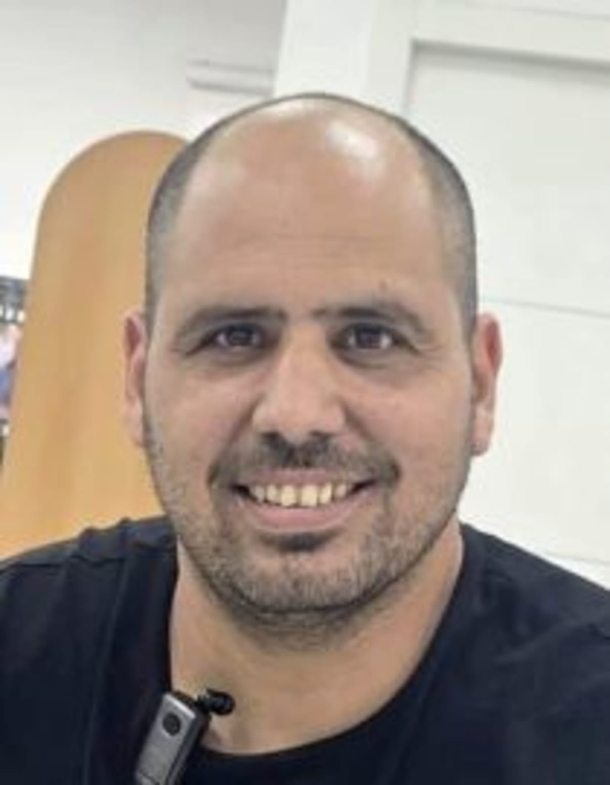 תמונת פורטרט של בעל המקצוע