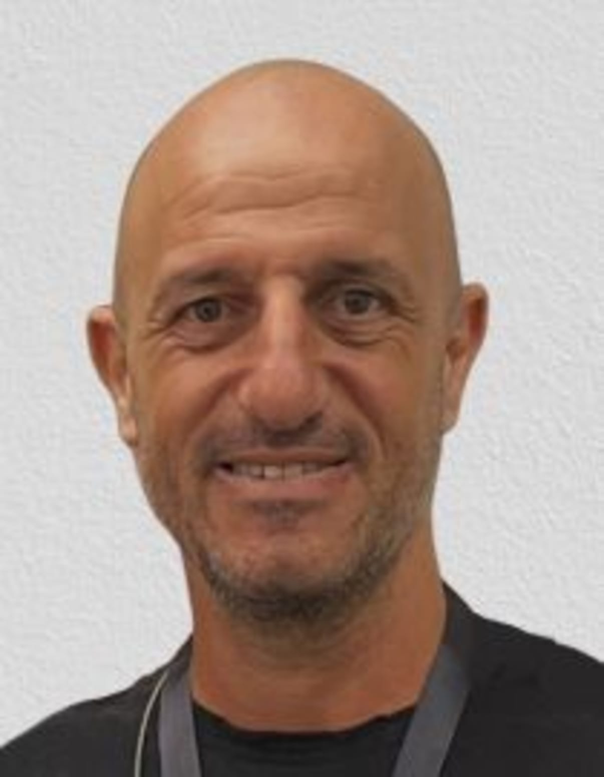 תמונת פורטרט של בעל המקצוע