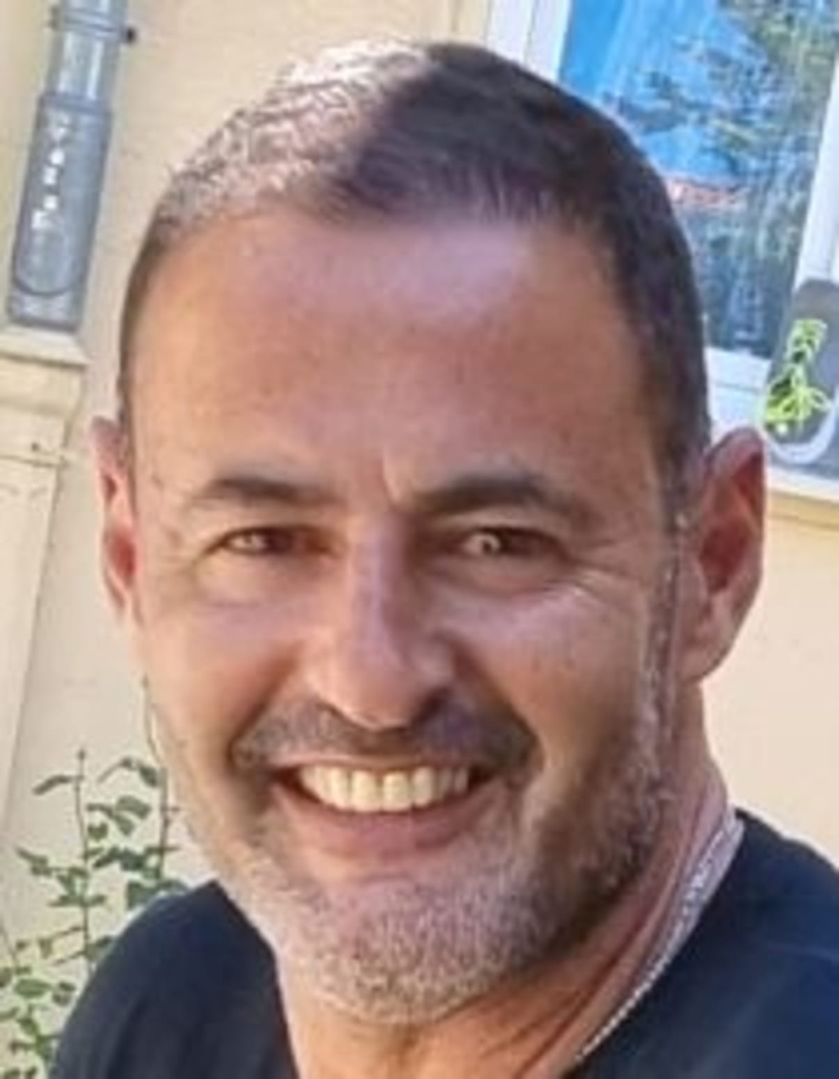 תמונת פורטרט של בעל המקצוע תמונת פורטרט של בעל המקצוע