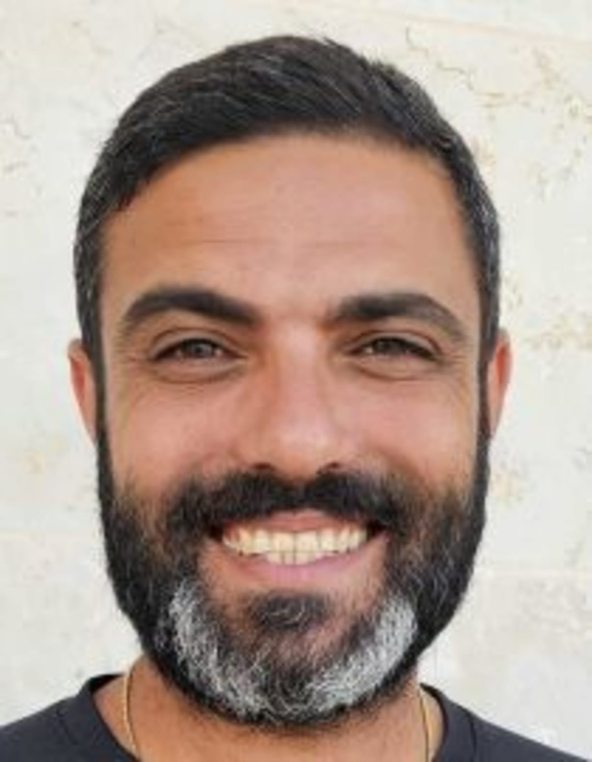 תמונת פורטרט של בעל המקצוע תמונת פורטרט של בעל המקצוע