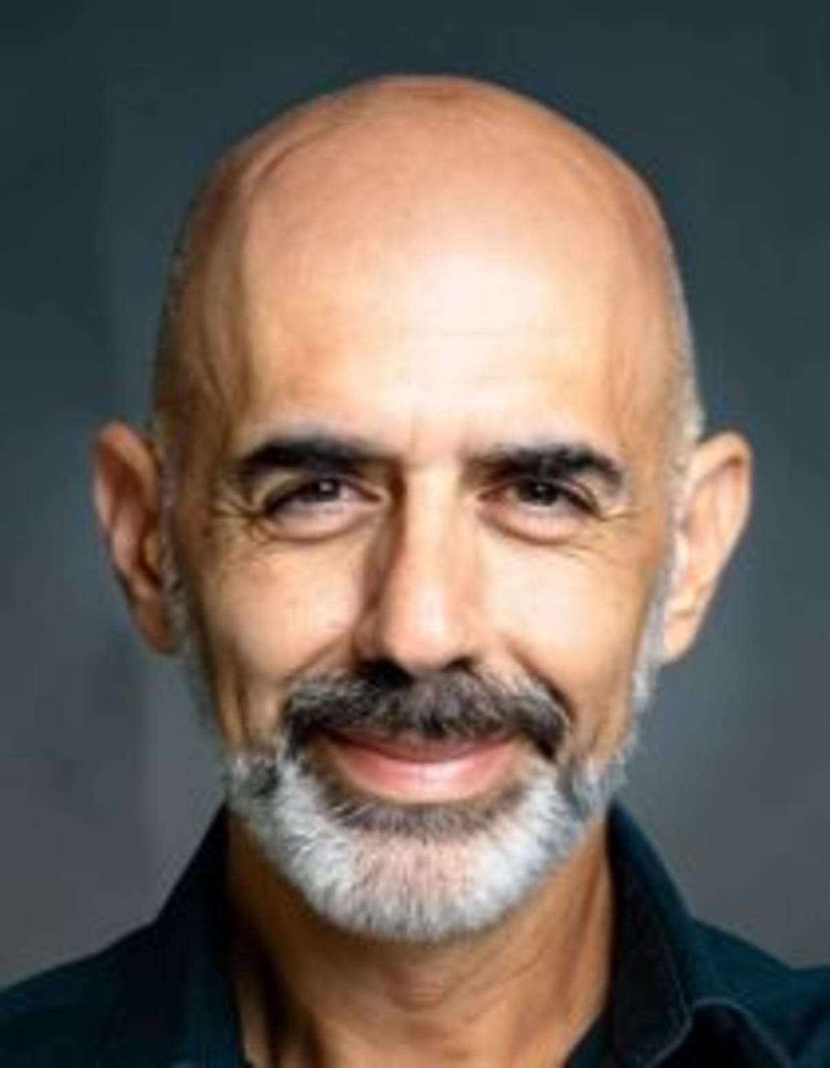 תמונת פורטרט של בעל המקצוע תמונת פורטרט של בעל המקצוע