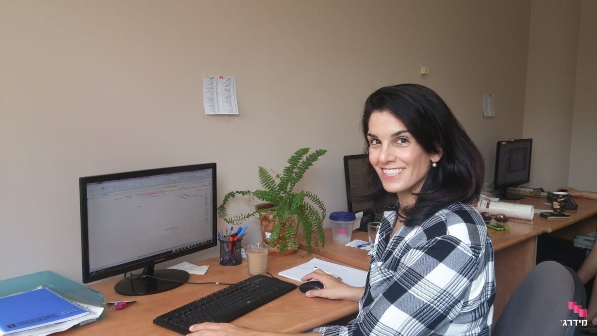 שני אמיתי שני אמיתי