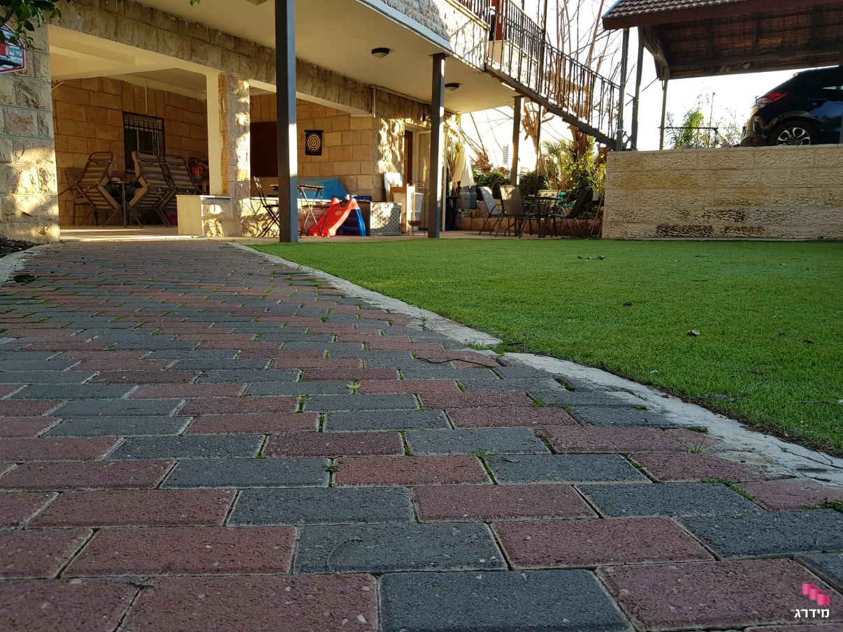 ריצוף חוץ באבנים משתלבות  ריצוף חוץ באבנים משתלבות