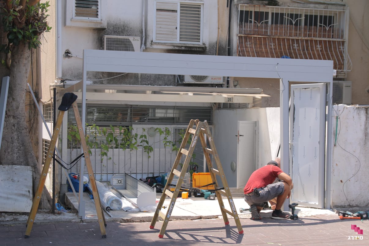 התקנת שער אלומיניום לחניה התקנת שער אלומיניום לחניה