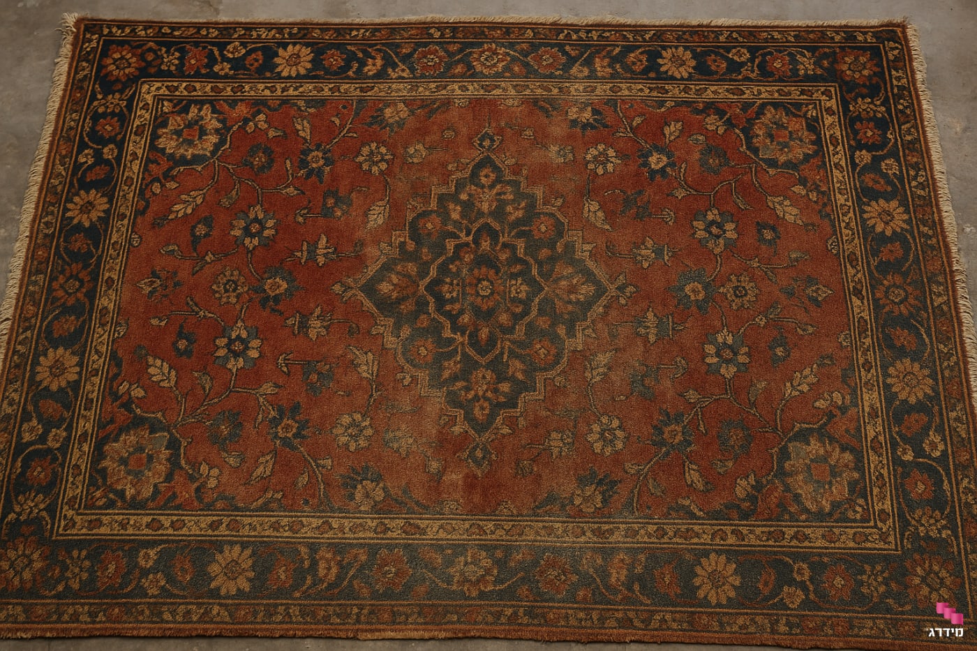 שטיח פרסי לפני ניקוי שטיח פרסי לפני ניקוי