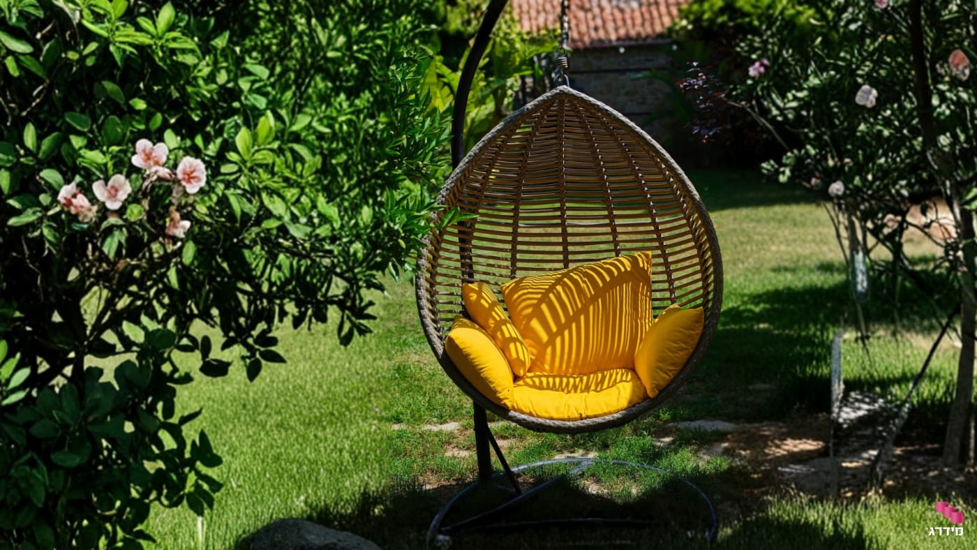 כיסא נדנדה לגינה כיסא נדנדה לגינה