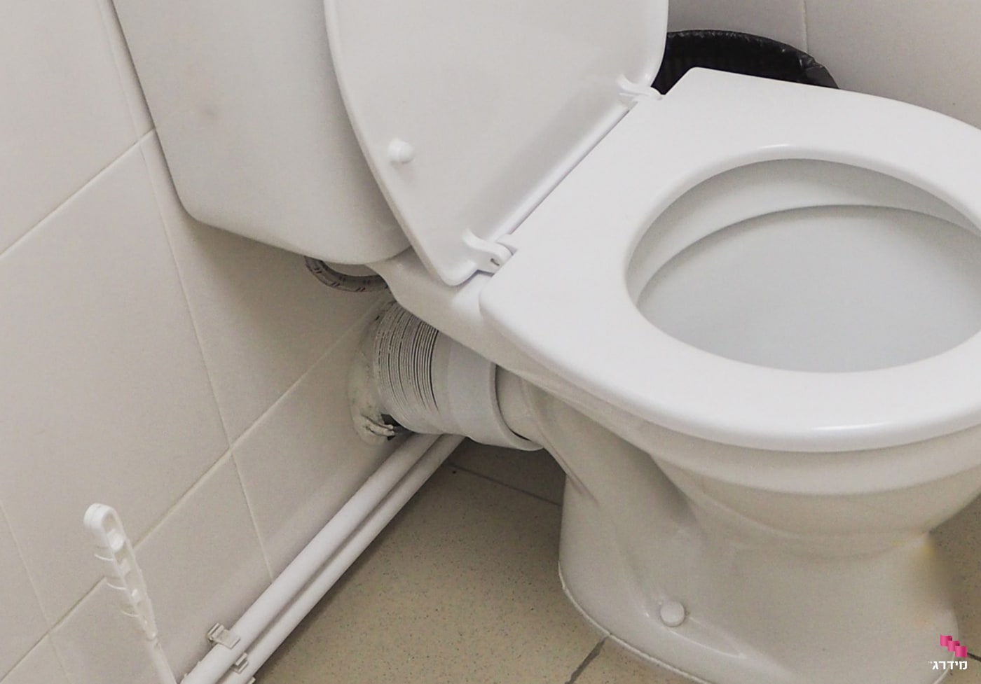 צינור שרשורי לאסלה צינור שרשורי לאסלה