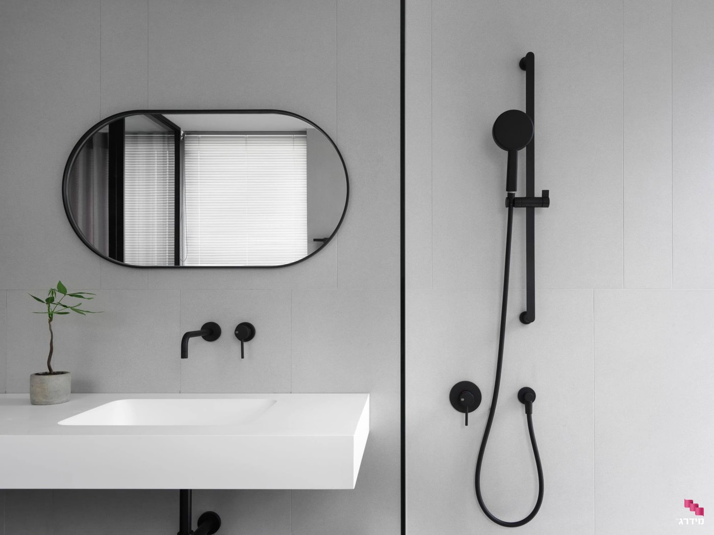 אינטרפוץ אינטרפוץ