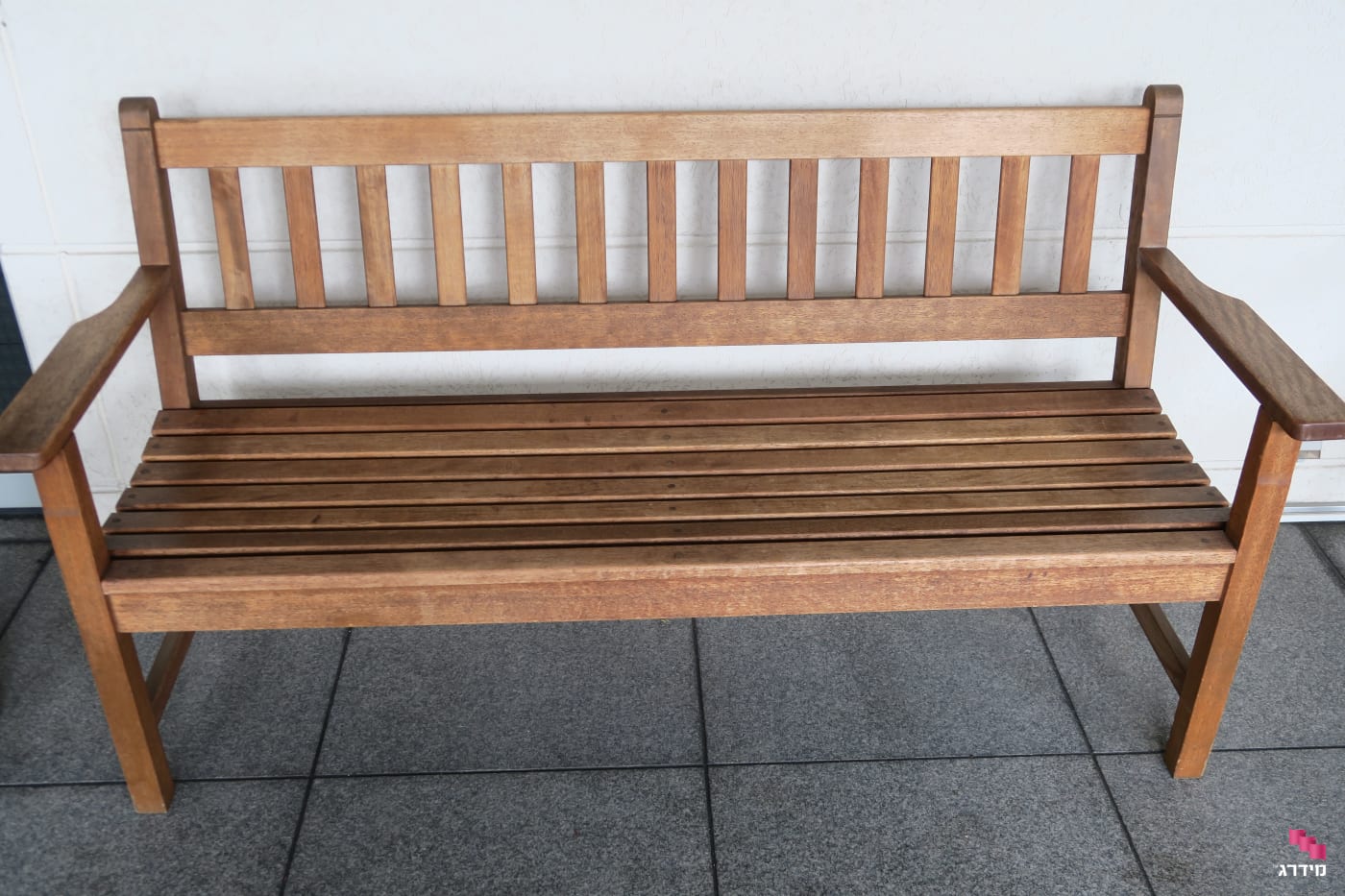 ספסל גינה מעץ