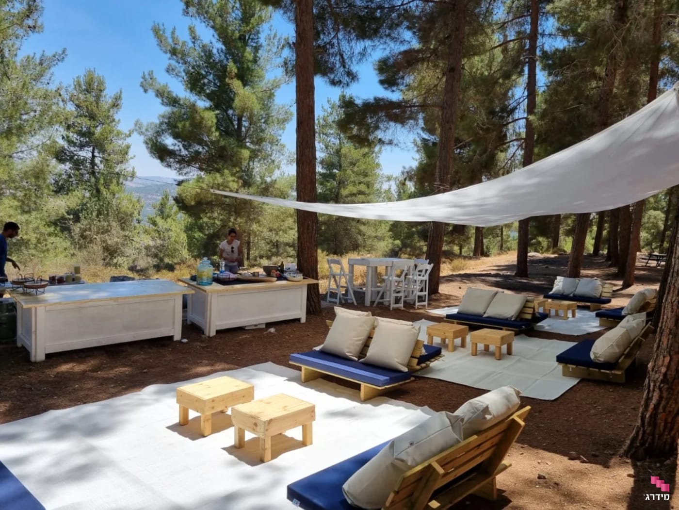 פינות ישיבה בטבע