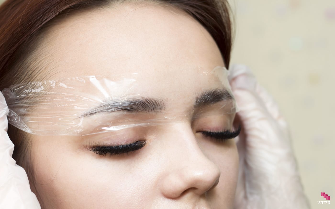 הרמת גבות הרמת גבות