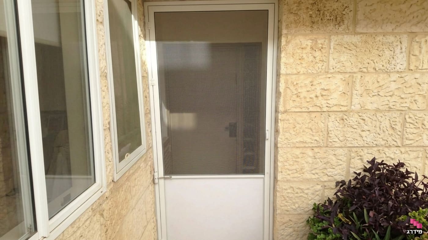 דלת רשת עם קבוע פלסטיק