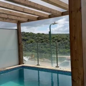 סגירת בריכה