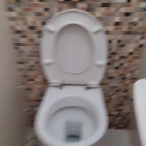 חדר שירותים