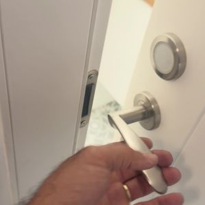שירותי מנעולנות. 