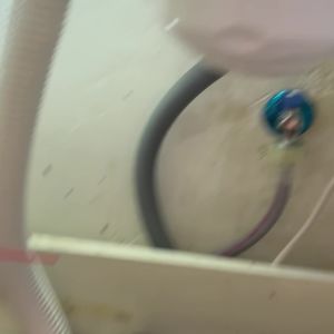 ברז בכיור מטבח