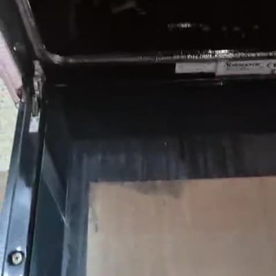 תנור מלוכלך