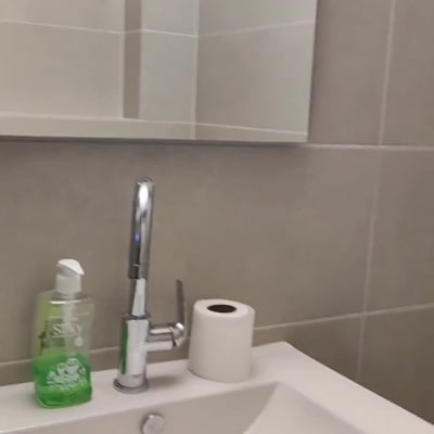 חדר מקלחת בסיום השיפוץ