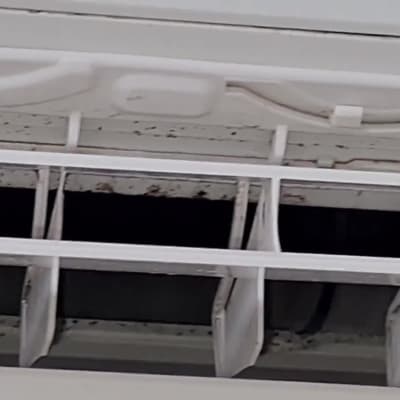 המזגן עם העובש גם אחרי הניקוי