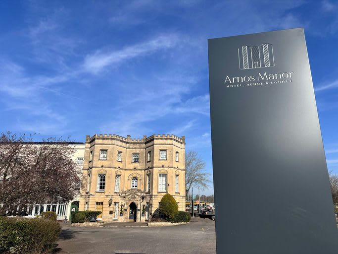 Arnos Manor Hotel