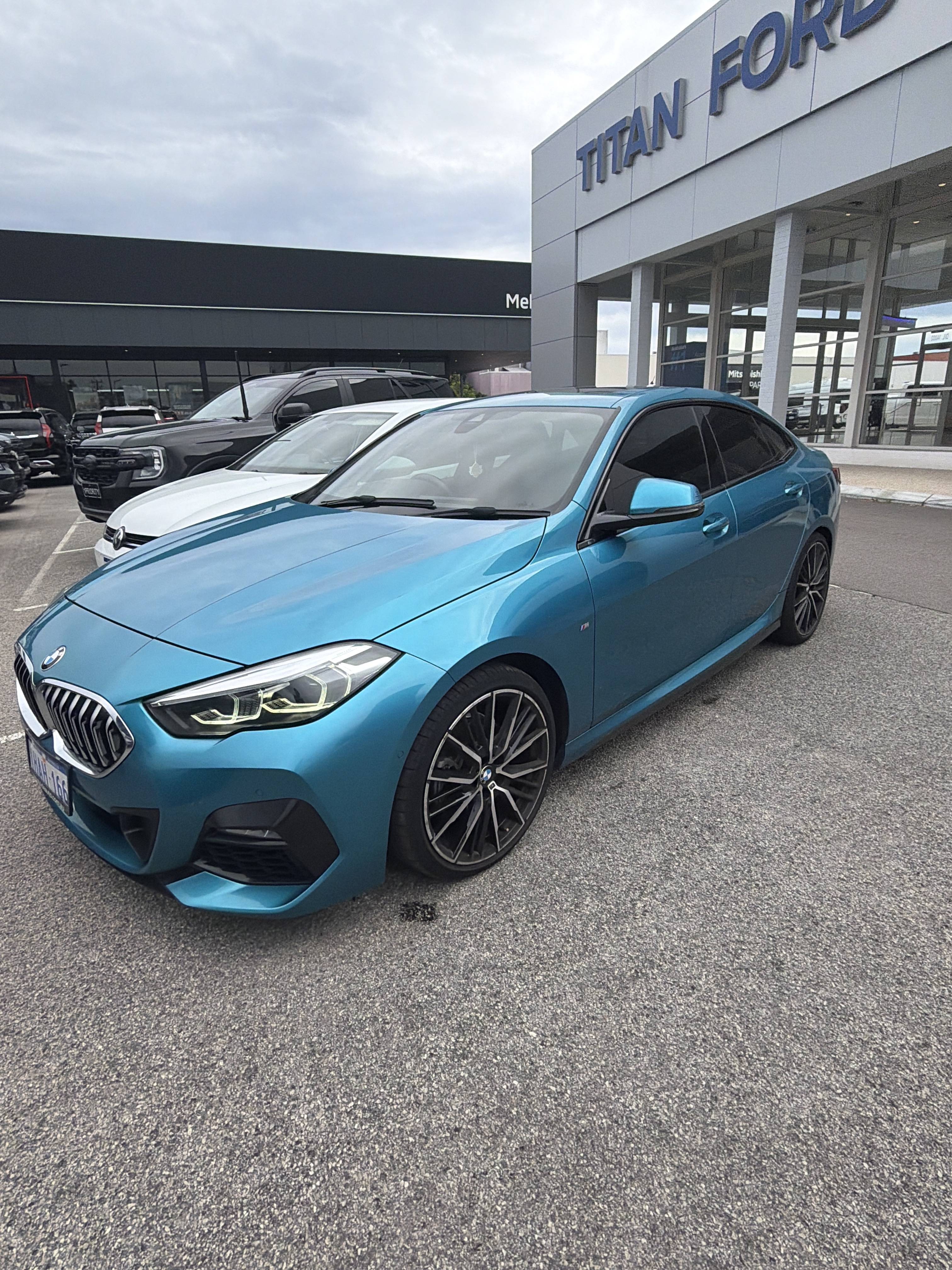 BMW 2 Series 2020 - front-right photo 2