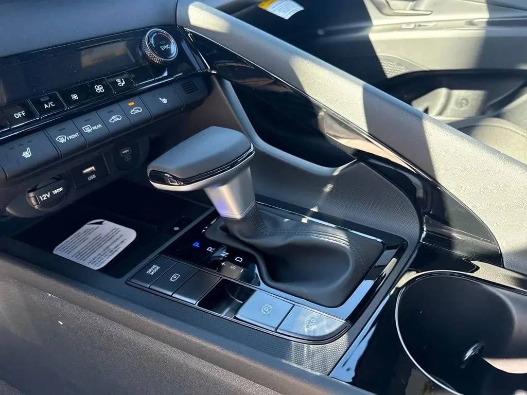 Hyundai Elentra sel sports car 2021 Korean specs 2021 - driver-seat photo 2