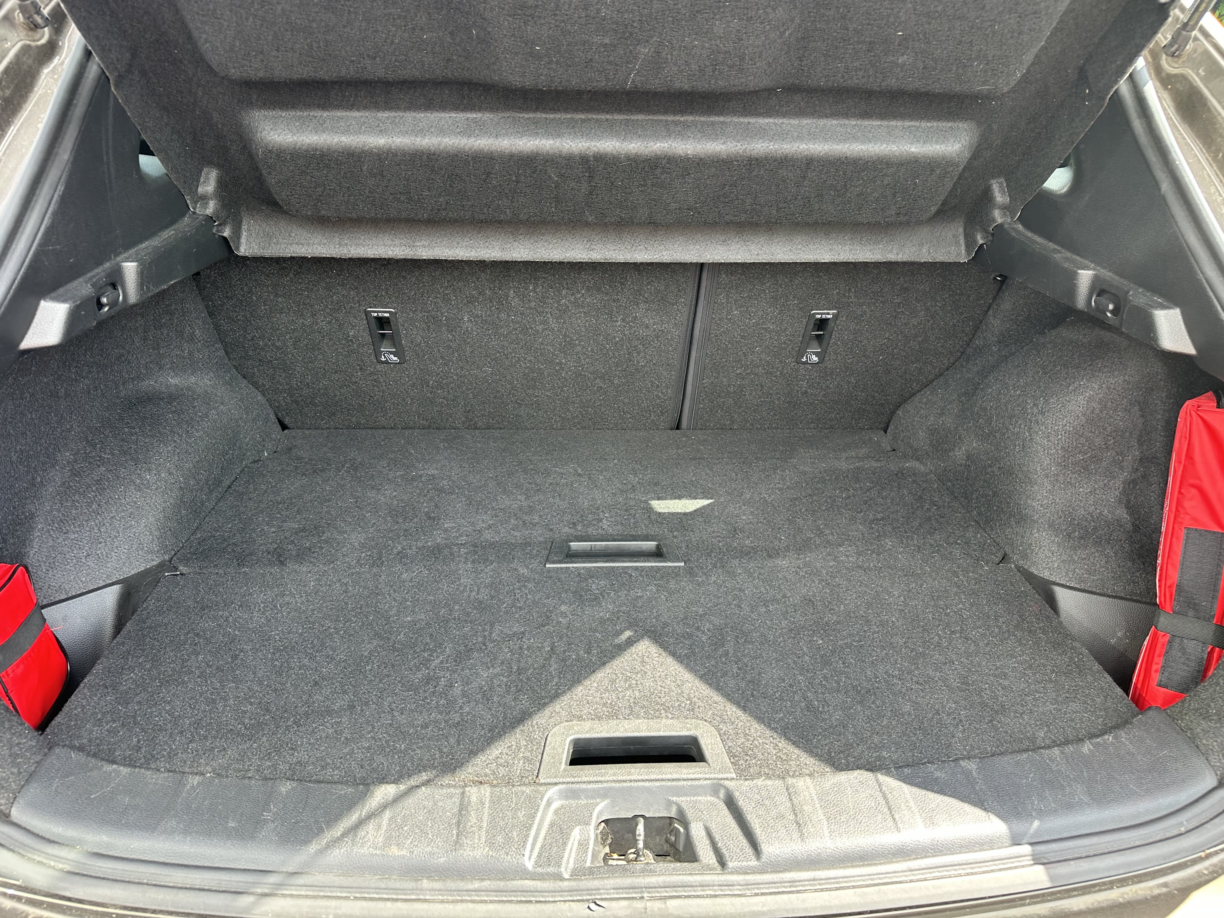 Nissan Qashqai 2015 - boot photo 3