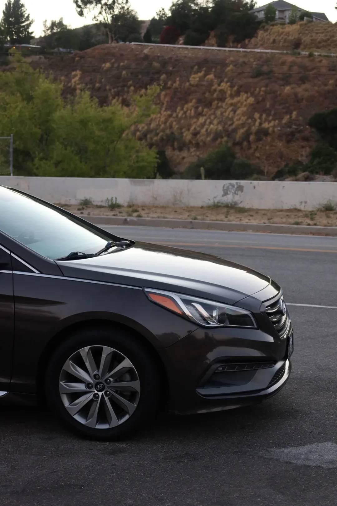 Hyundai Sonata 2016 - front-right photo 2