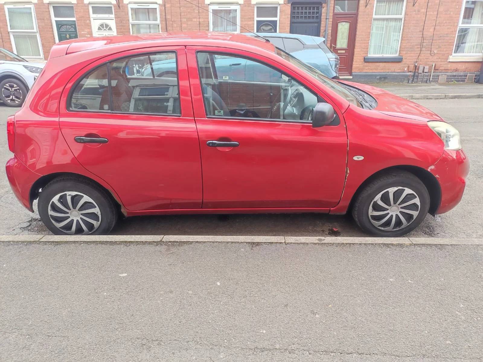 NISSAN MICRA 2015 - right-side photo 3