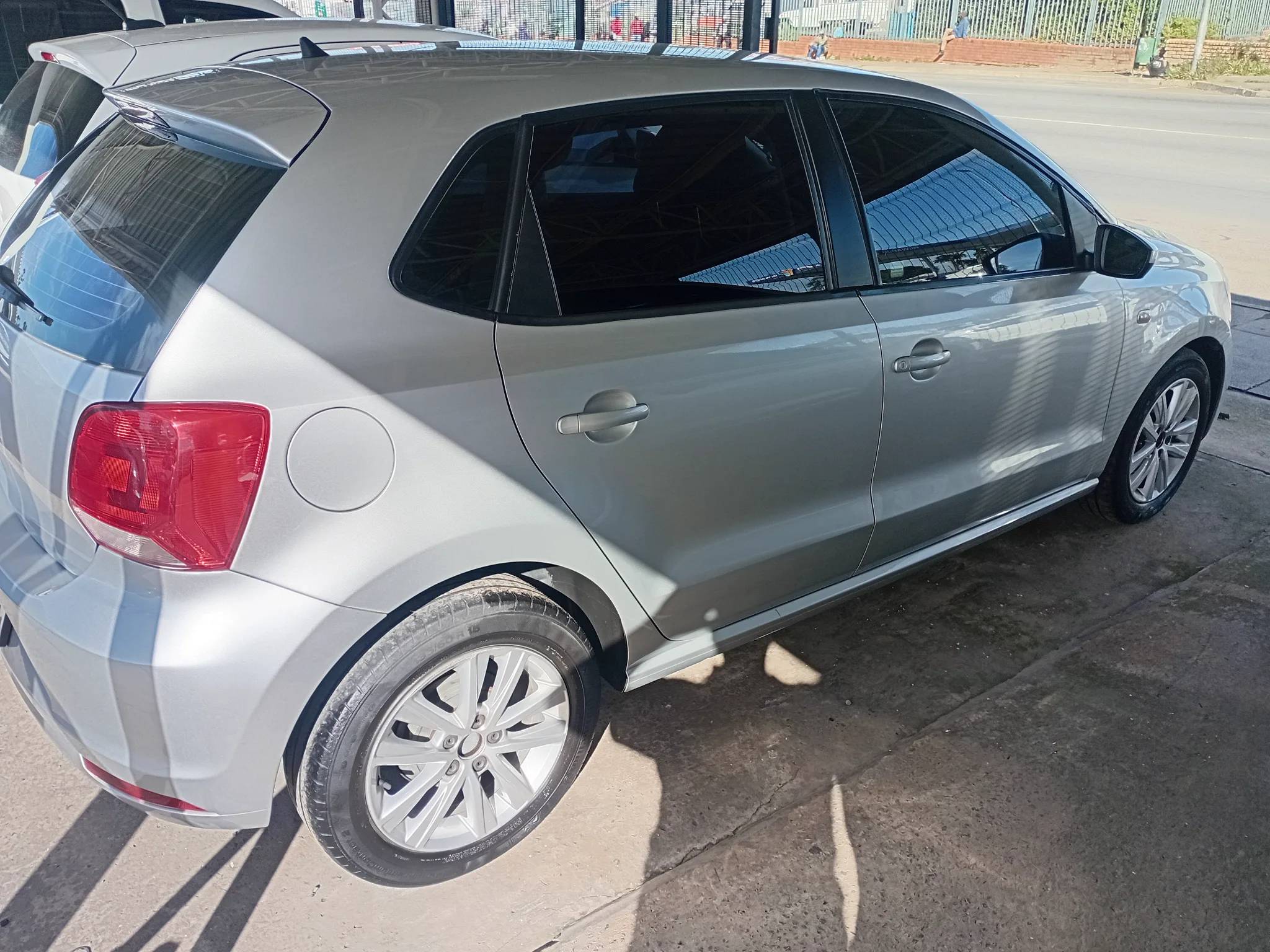 Volkswagen Polo 2020 - rear-left photo 2