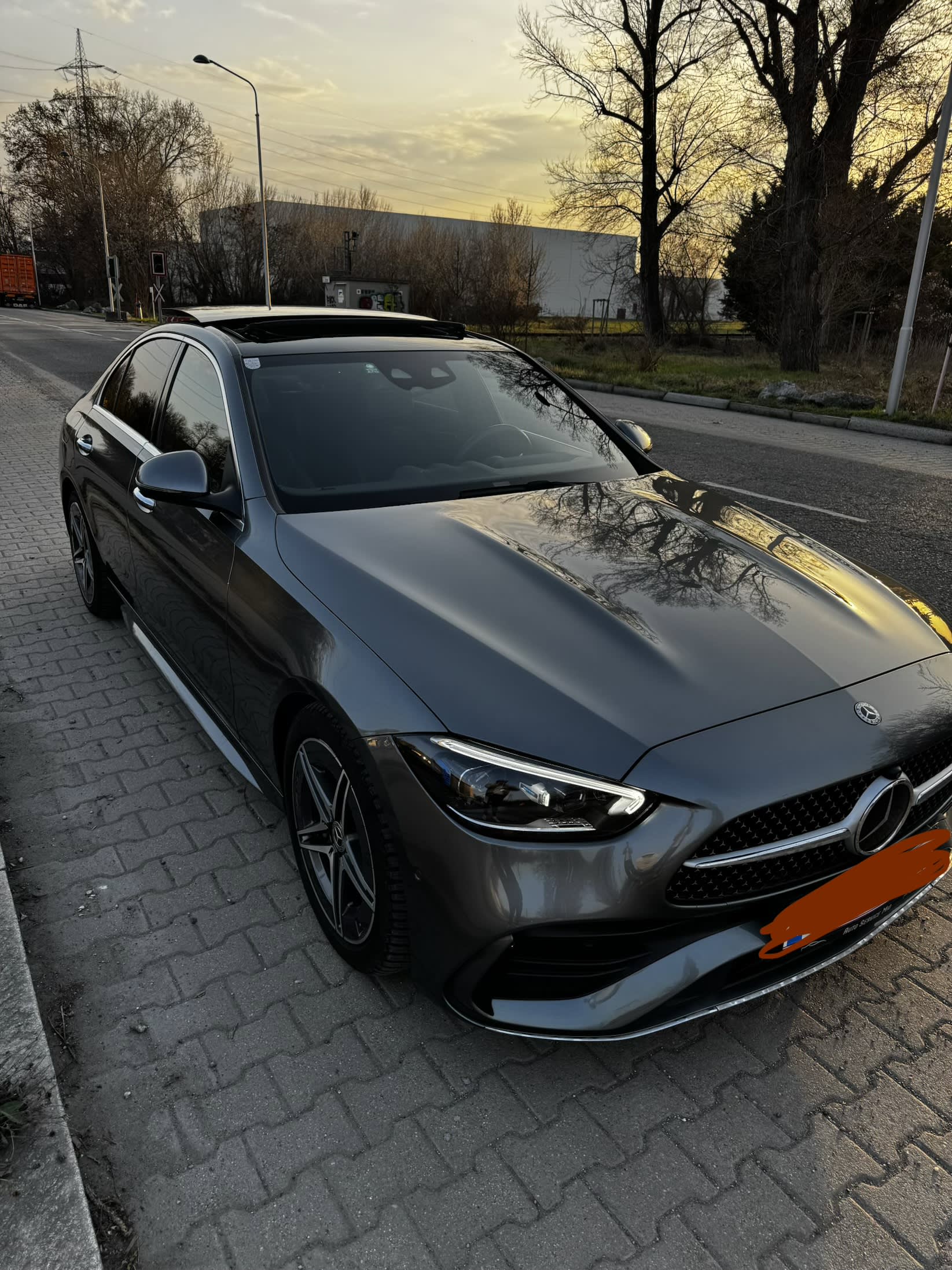 Mercedes-Benz C-Class 2021 - front-right photo 3