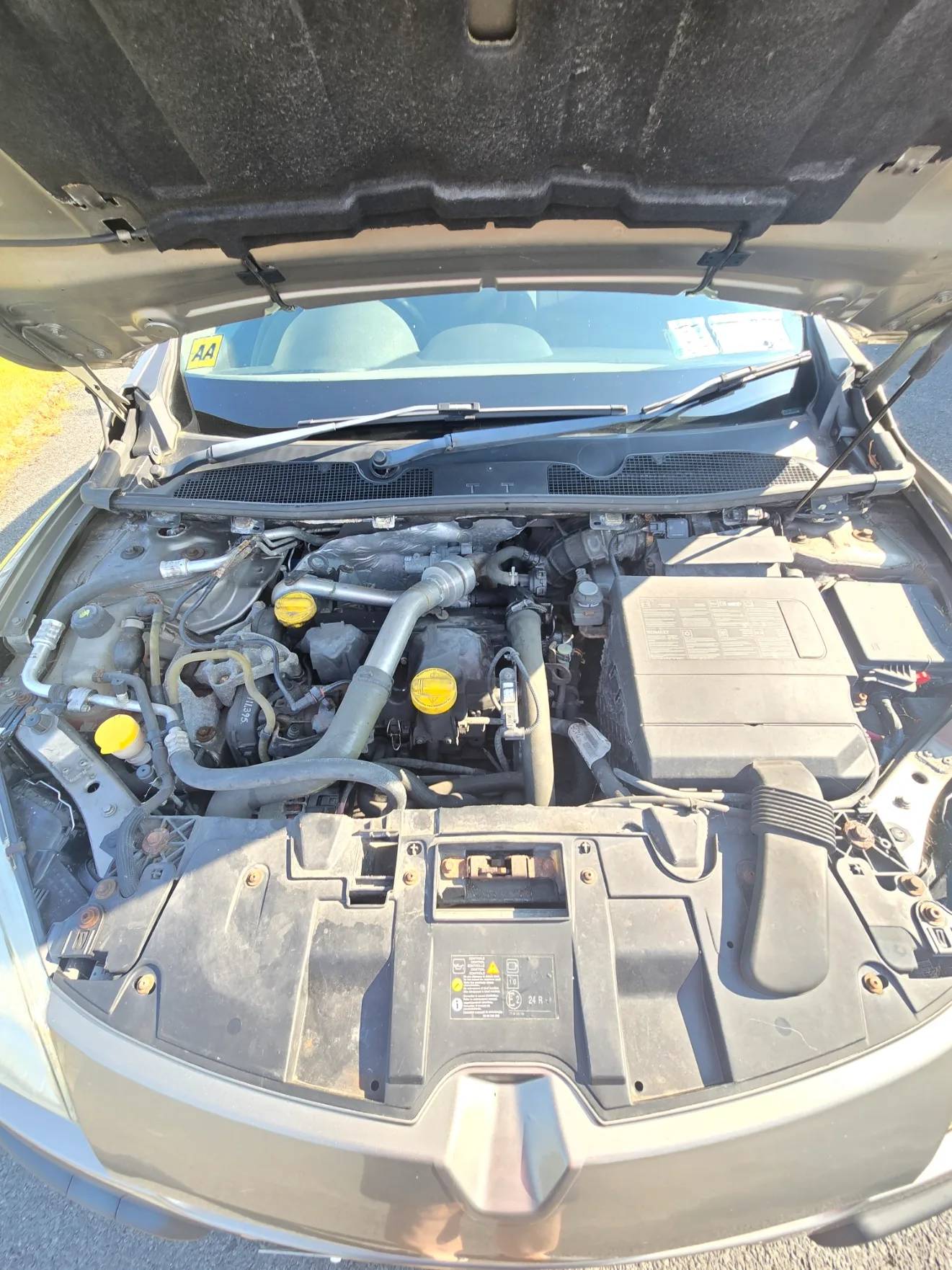 Renault Megane 2009 - engine photo 3