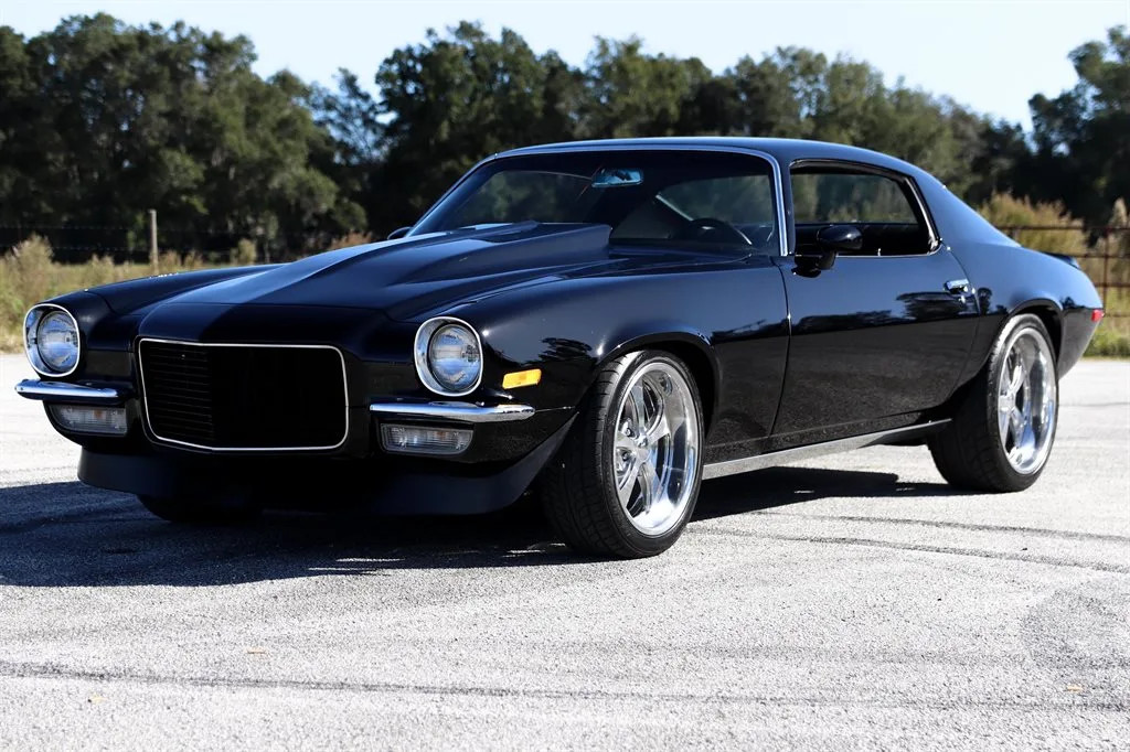 Chevrolet Camaro 1970 - Front Right Corner