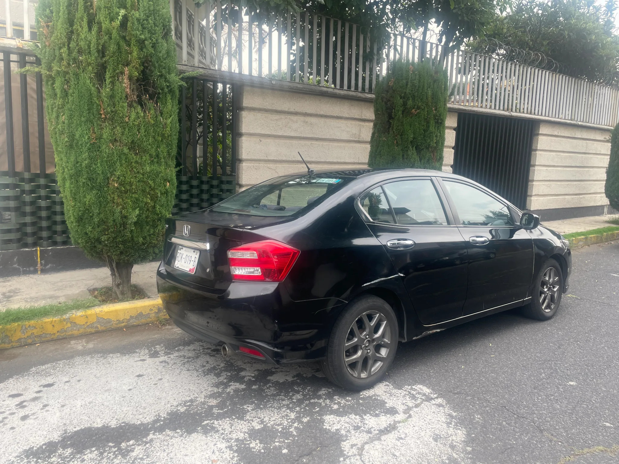 Honda city 2013 - rear-left photo 2