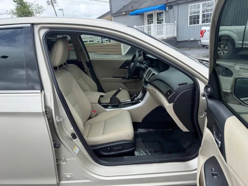 Honda Accord 2014 - Front Passenger Seat