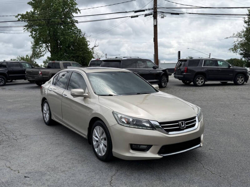 Honda Accord 2014 - Front Left Corner