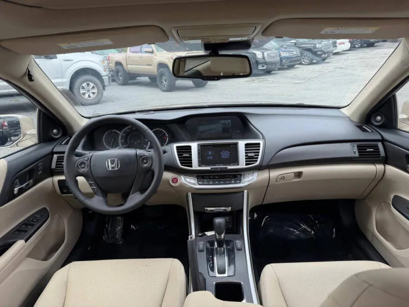 Honda Accord 2014 - Dashboard