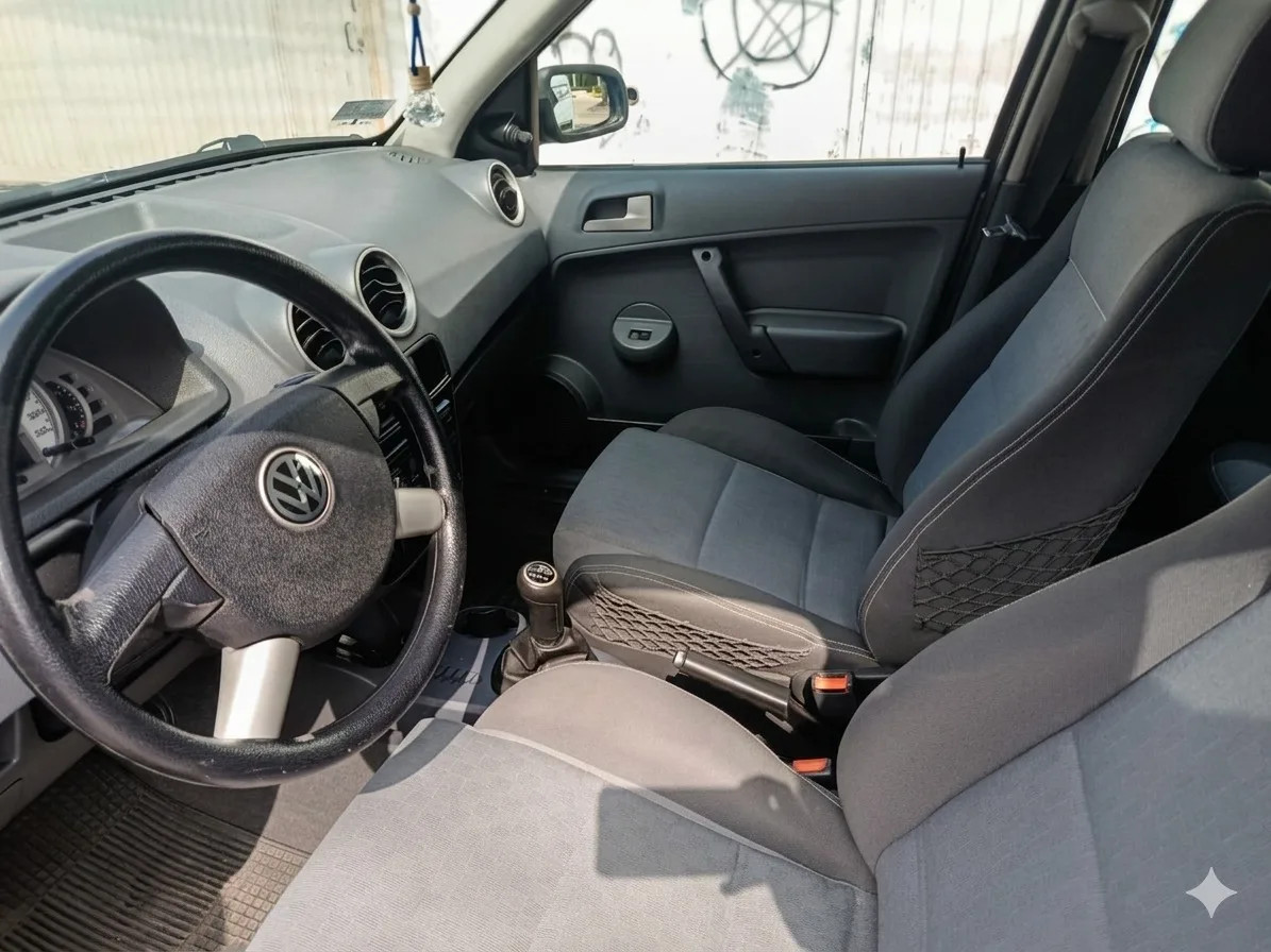 Volkswagen GOL CORSSOVER 2010 - driver-seat photo 4