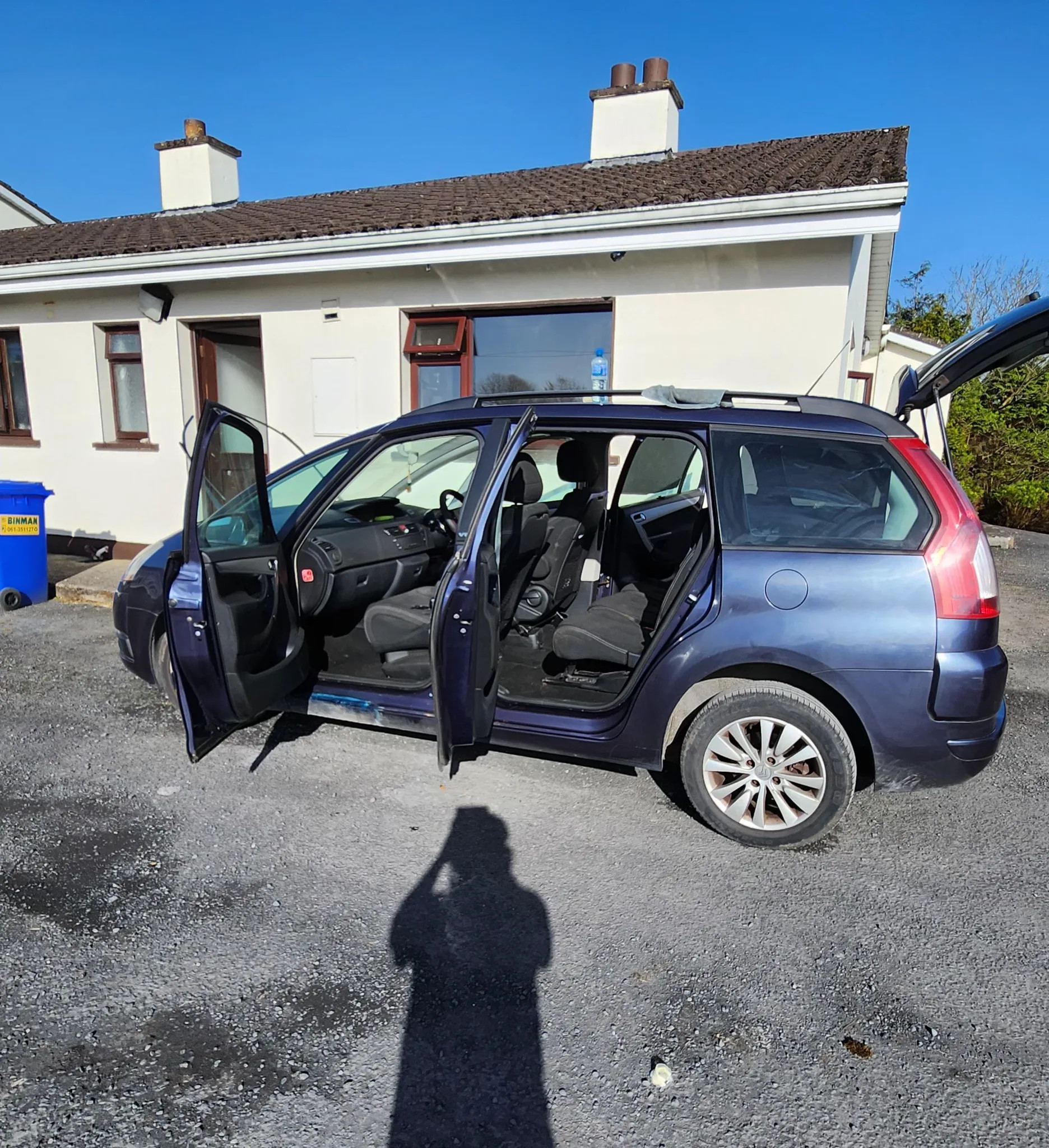 Citroën C4 Picasso 2010 - right-side photo 1