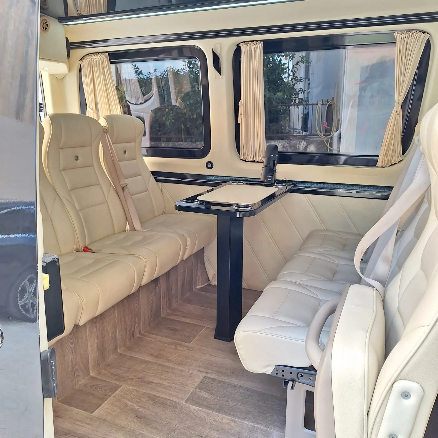 Mercedes-Benz Sprinter 2019 - rear-seats photo 4