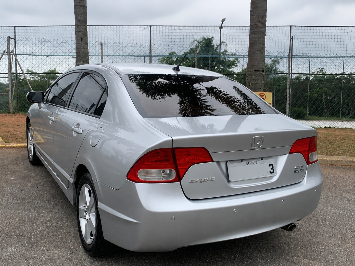 Honda Civic 2008 - rear-left photo 3