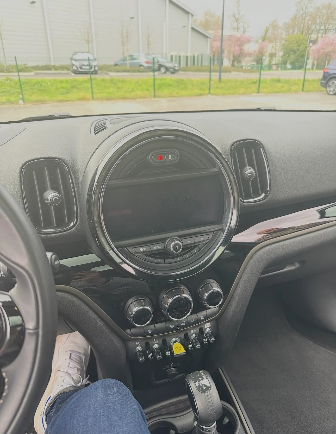 MINI Countryman 2019 - dashboard photo 5