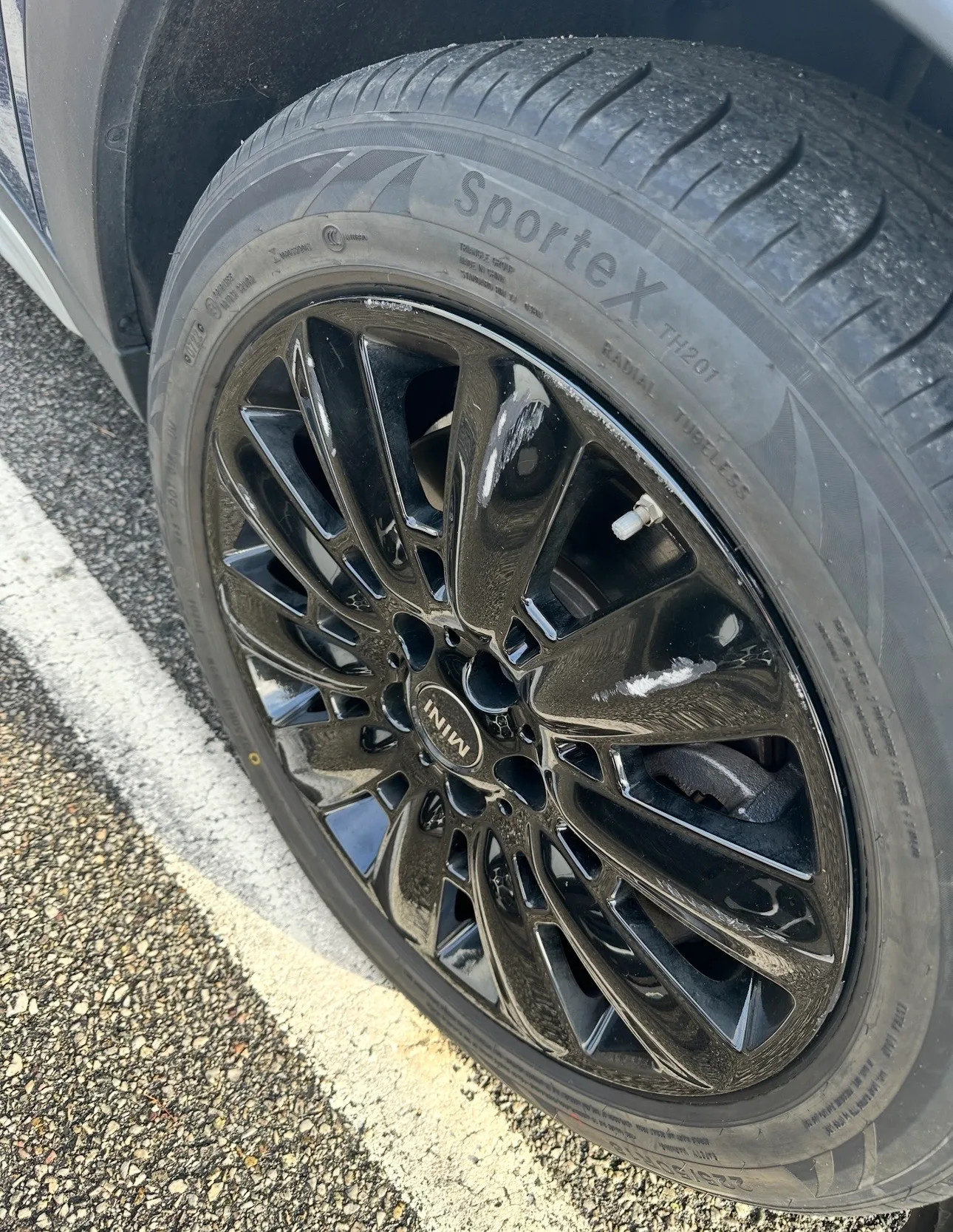MINI Countryman 2019 - wheel photo 4