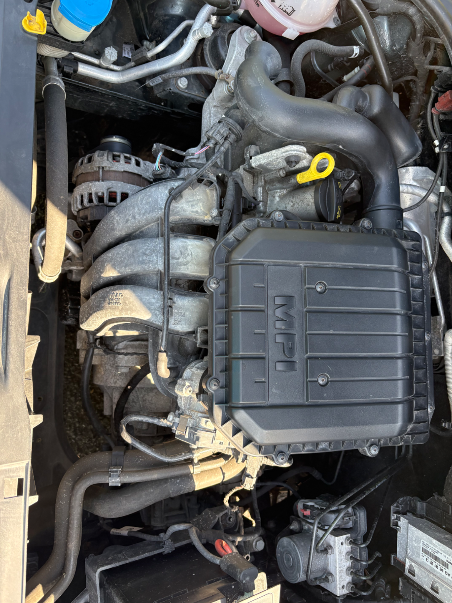 Skoda Fabia 2017 - engine photo 3