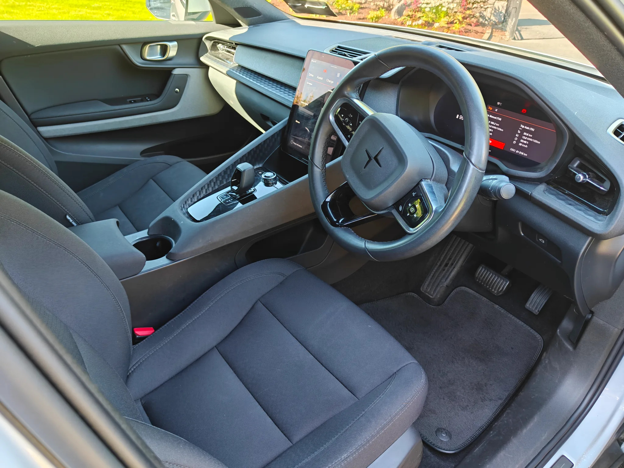 Polestar Polestar 2 2023 - driver-seat photo 5