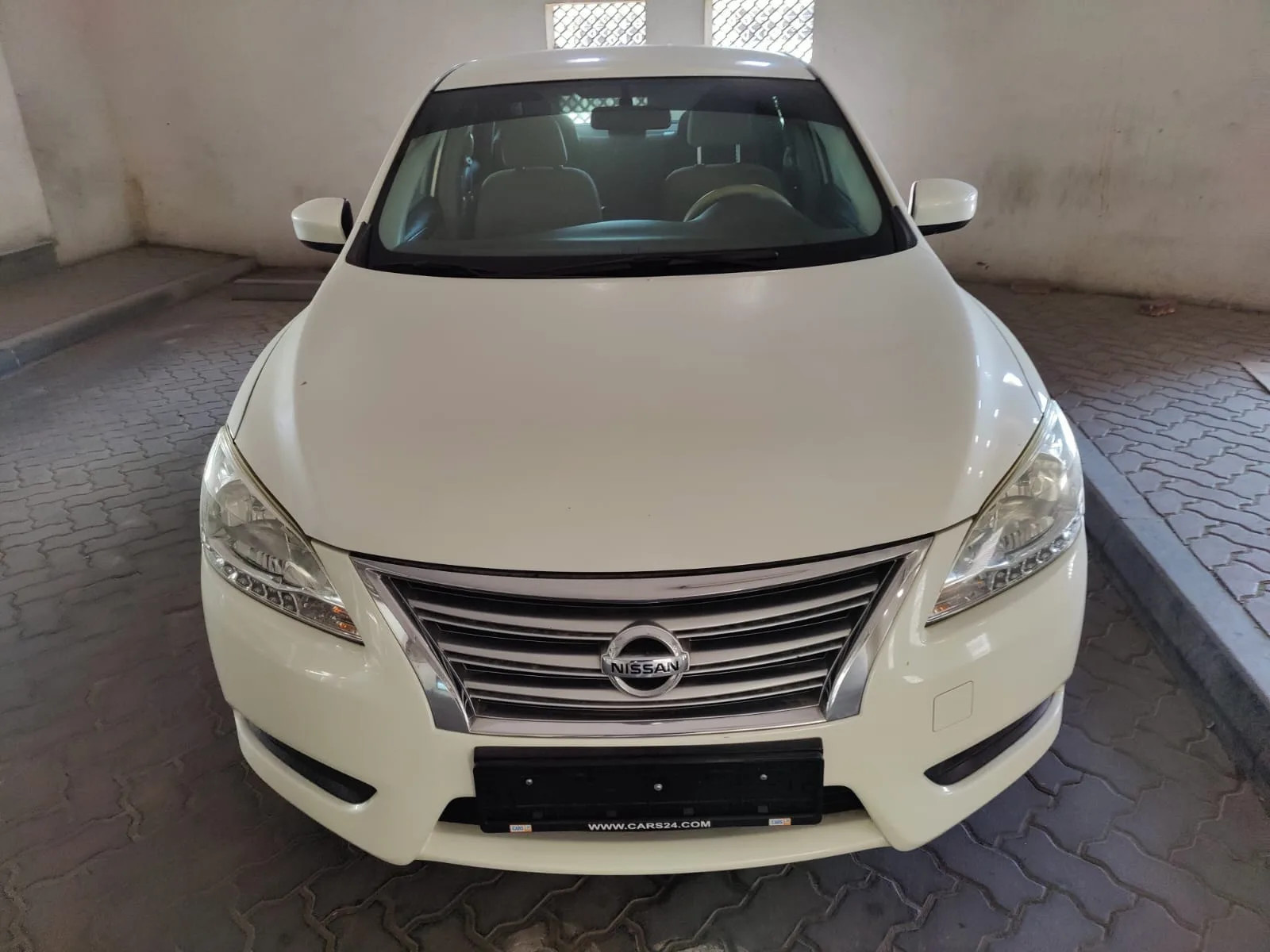 Nissan Nissan centra 2016 - front photo 2